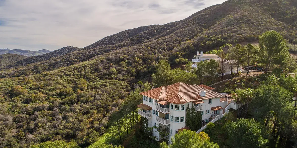 0064609fff5fd0db2b42a21344224359-cc_ft_1536